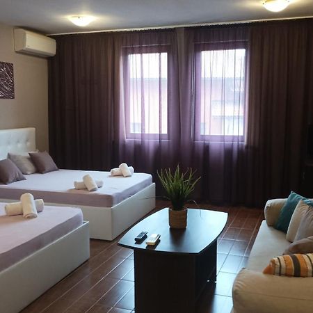 Cosy Apartments And Spectacular Rooms Fotiadis Veliko Turnovo Bagian luar foto