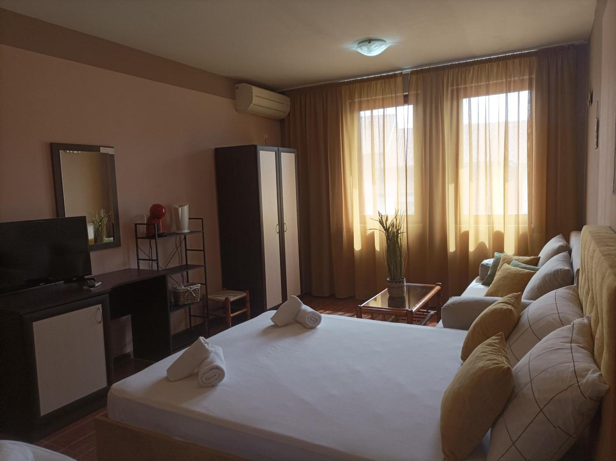 Cosy Apartments And Spectacular Rooms Fotiadis Veliko Turnovo Bagian luar foto