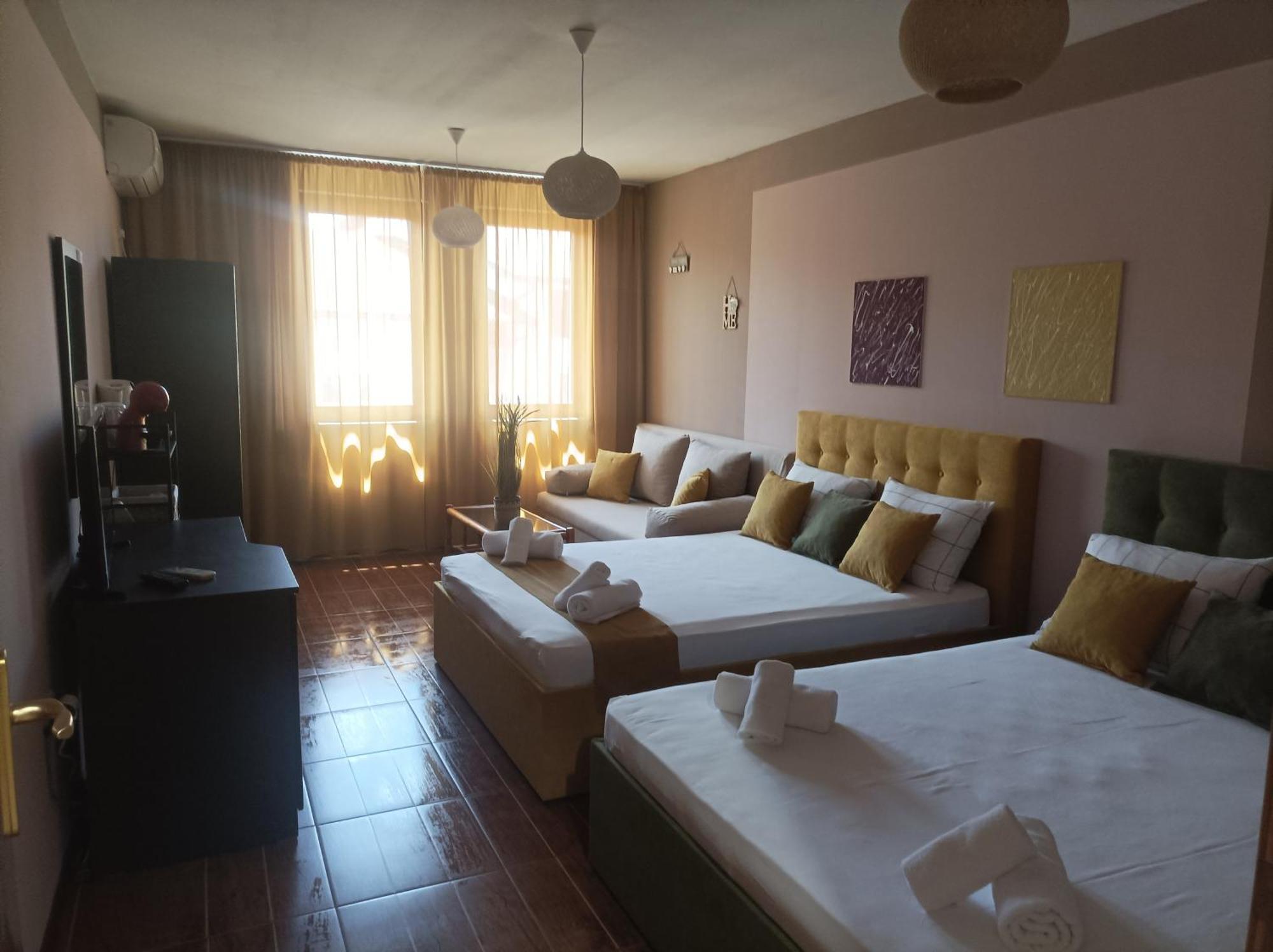 Cosy Apartments And Spectacular Rooms Fotiadis Veliko Turnovo Bagian luar foto