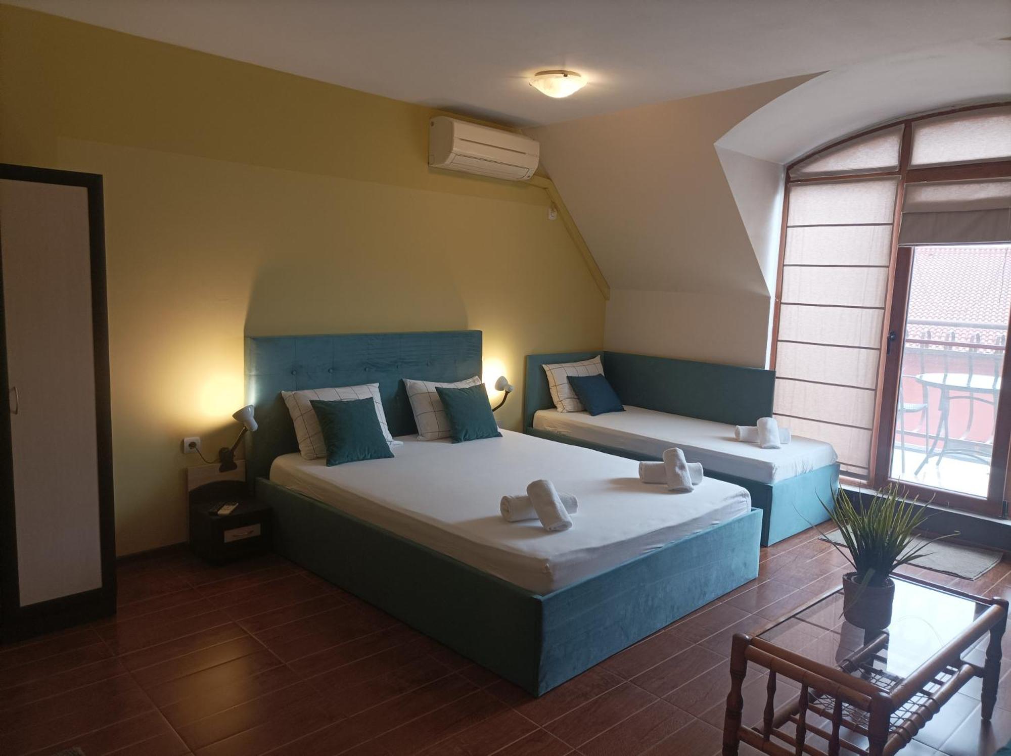 Cosy Apartments And Spectacular Rooms Fotiadis Veliko Turnovo Bagian luar foto