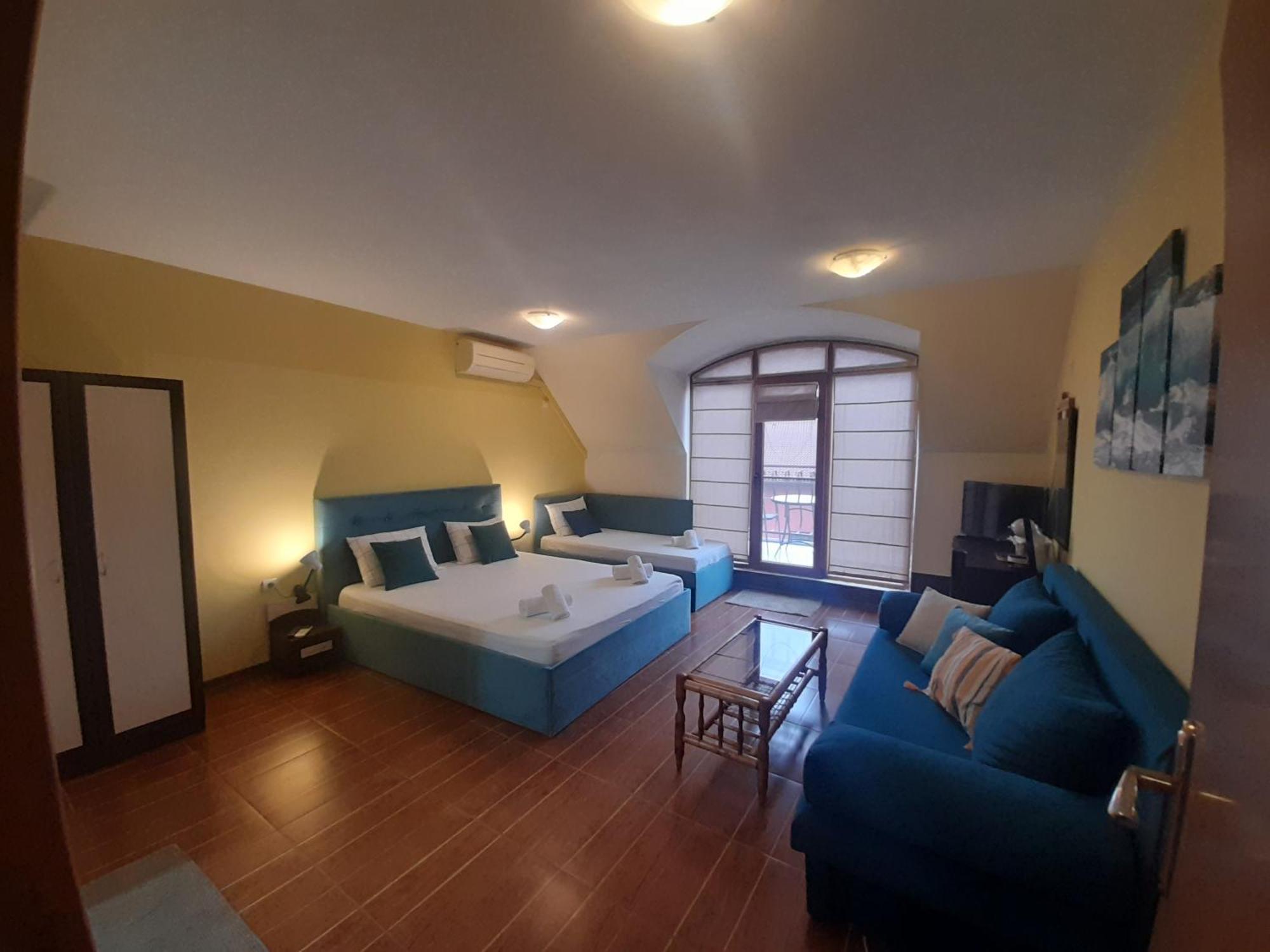 Cosy Apartments And Spectacular Rooms Fotiadis Veliko Turnovo Bagian luar foto